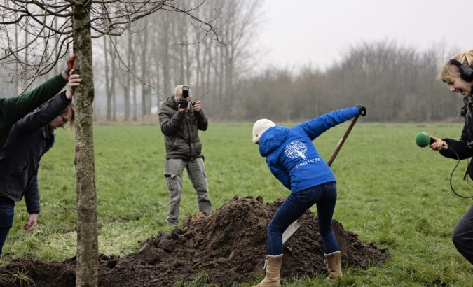 100.000ste boom geplant in Het Groene Woud