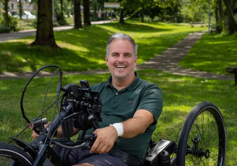 De meest negatieve CO2-reis ooit: op de handbike van Huizen naar Birmingham