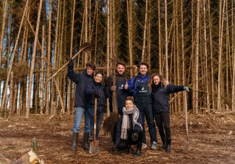 In Groningen groeit een Vandebron-bos: “Onze klanten planten zelf mee”